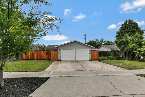 958 Gretchen Ln Photo 1
