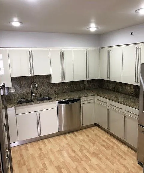 35 Harborview Dr #302 — Photo 21
