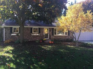 1762 Grand View Ave, Saint Joseph, MI 49085