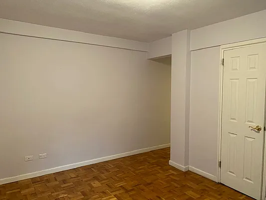 Sold by Superior Realty Service | media 48