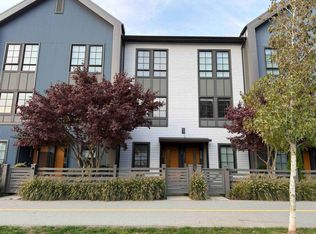 1358 Peakside Pl, Squamish, BC V8B 1A8