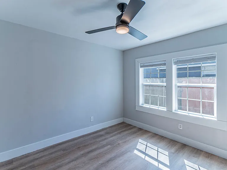 922 S Waverly Dr — Photo 13