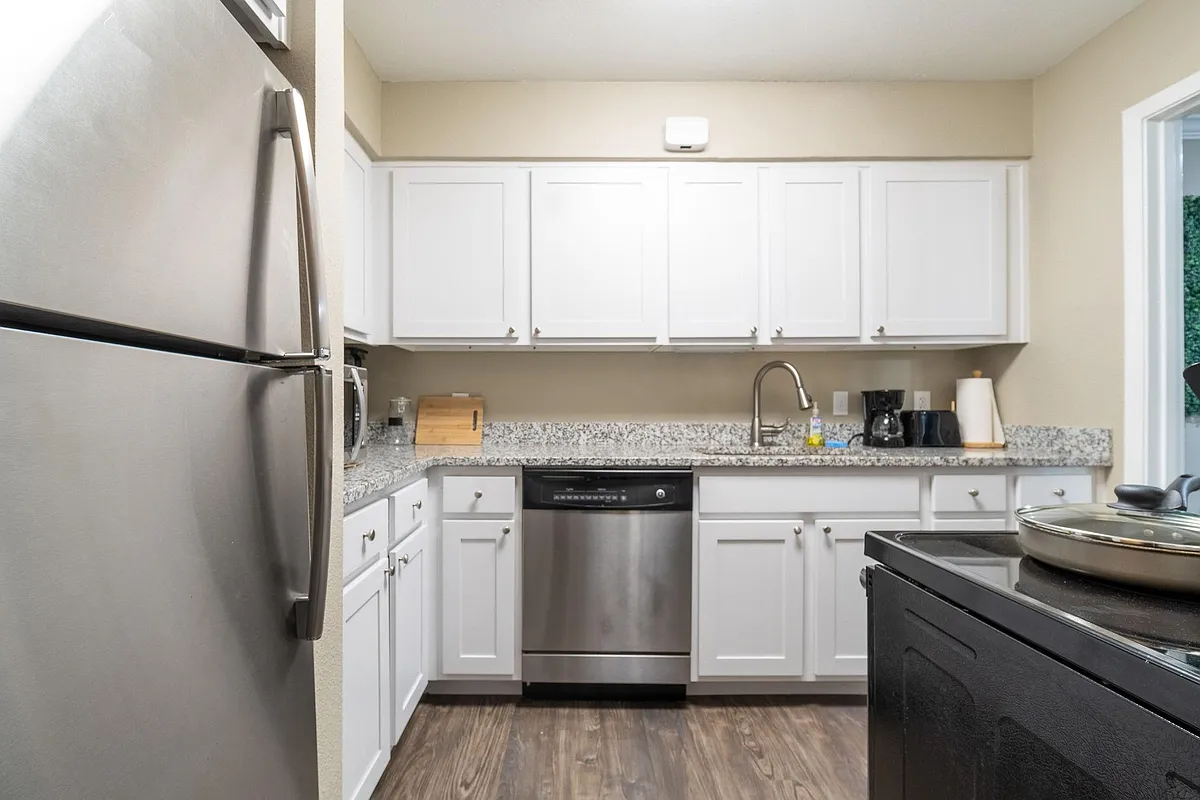 Building Photo - 10020 Regal Park Ln #107