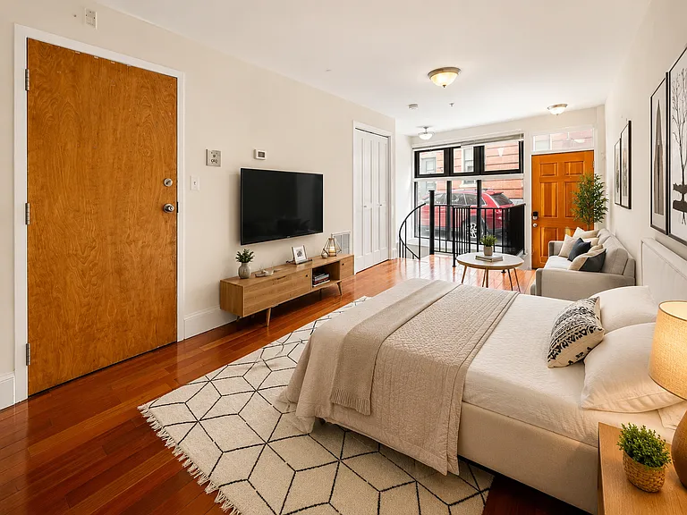 46 Bennet St #1 — Photo 4