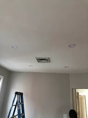 Rented by Leonidas Realty | media 25