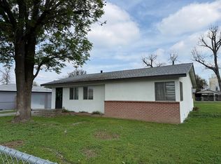 726 N Mooney Blvd, Visalia, CA 93291