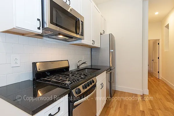 Rented by Copperwood Real Estate | media 5