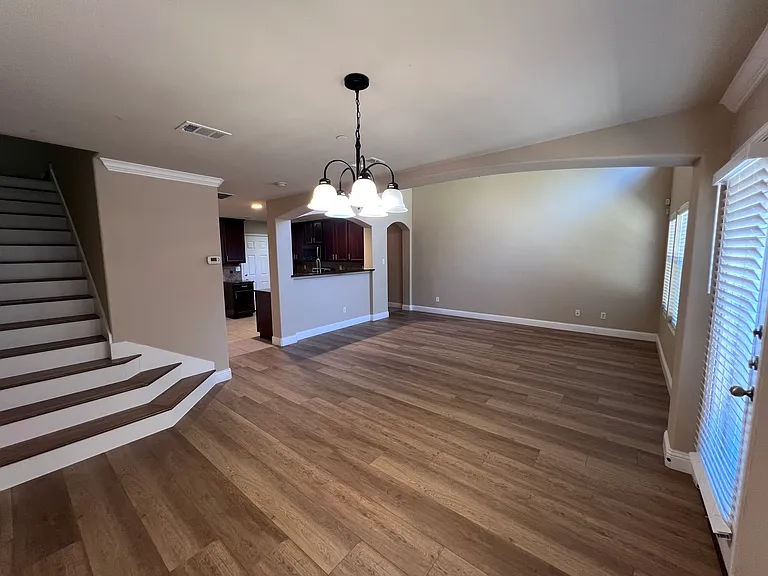 1166 Landon Ln — Photo 9