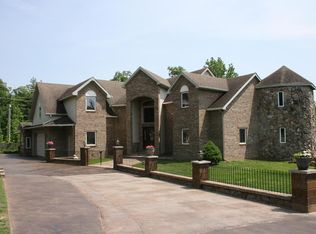 5280 Hanson Rd, Madisonville, KY 42431