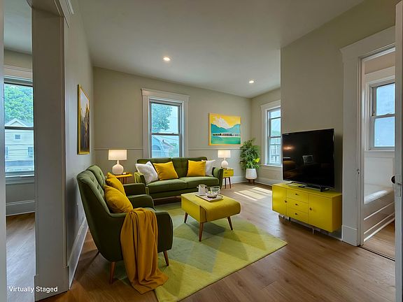Living Area (Virtually Staged)