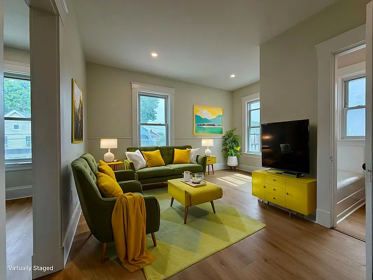 Living Area (Virtually Staged)