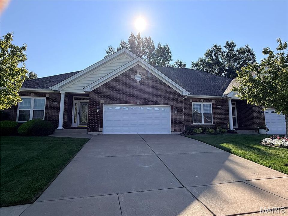 1st image of 2418 Golden Bear Way Unit 711A
