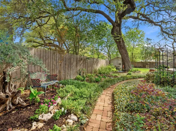 410 Cibilo St, Lockhart, TX 78644