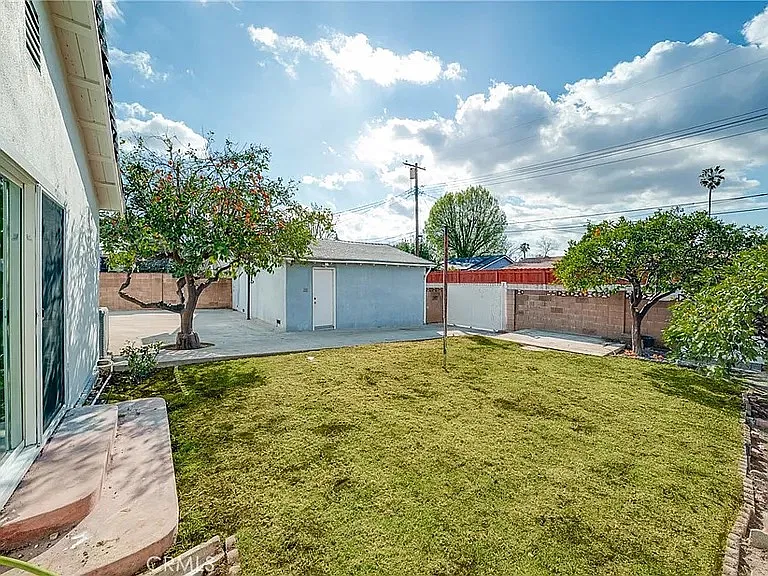 1 bed, 400 sqft, $1,350 — Photo 3