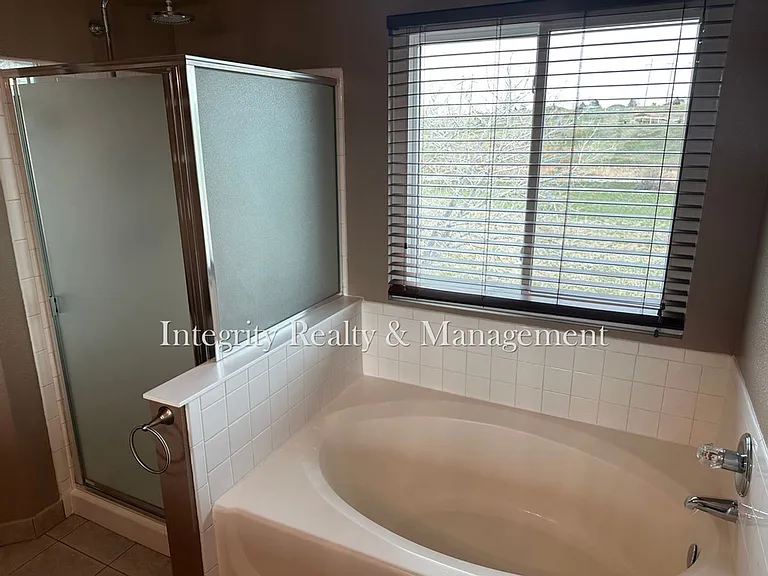 7402 Eagle Rock Dr — Photo 29