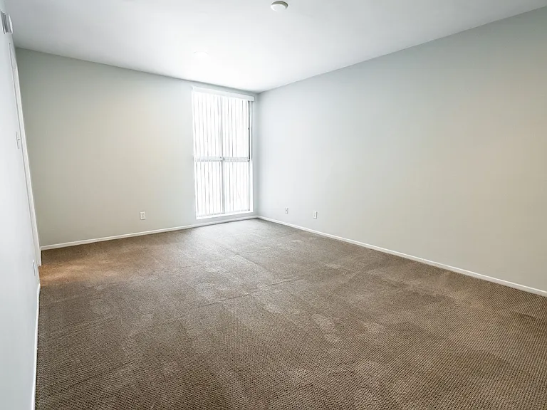 115 North Wetherly Drive — Photo 46