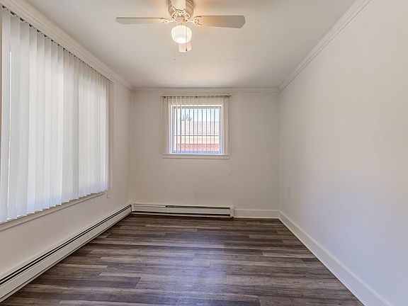 3rd image of 22488 Piper Ave