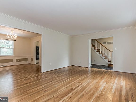 2nd image of 15113 Cosmos Ct