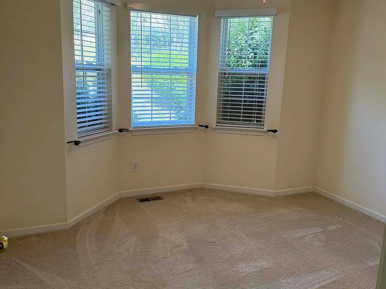 72 Victorian Cir — Photo 6