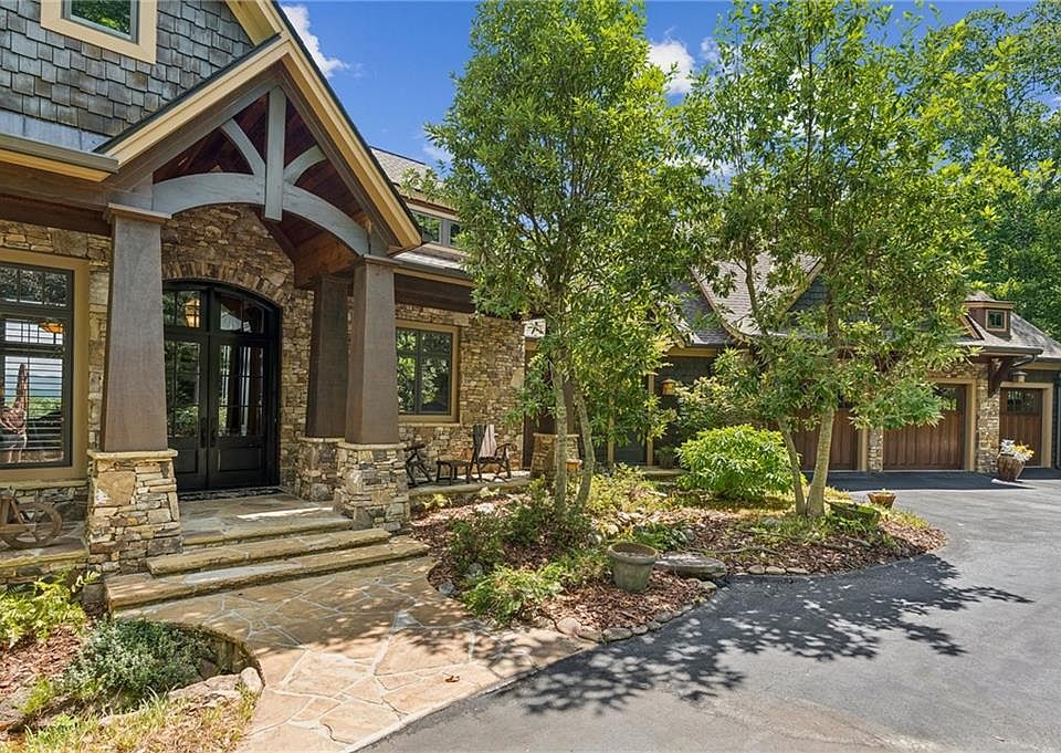 1st image of 182 Blue Sage Dr