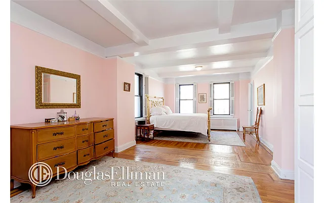 Sold by Douglas Elliman | media 28