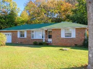 7611 Saxon Dr SW, Huntsville, AL 35802