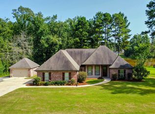 162 Viewpointe Dr, Clinton, MS 39056