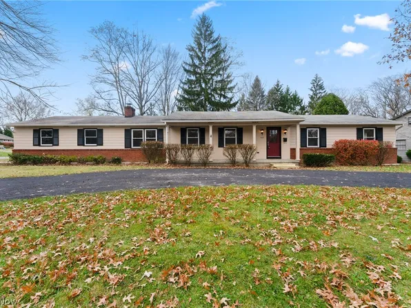 360 Glenview Rd, Canfield, OH 44406
