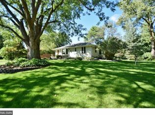 1061 Woody Ln NW, Coon Rapids, MN 55448