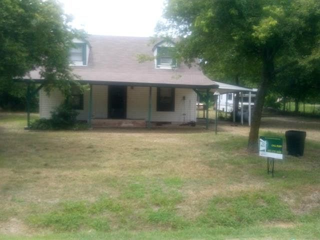1st image of 1100 Wood Ln