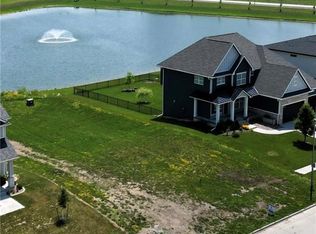 1456 S 100th St, West Des Moines, IA 50266