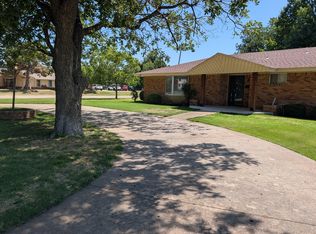 3810 N Rockwell Ave, Bethany, OK 73008