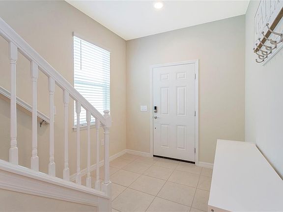 4th image of 3344 Lilac Way