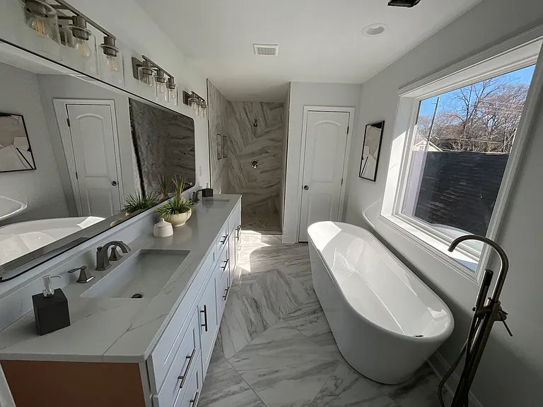 857 McDaniel St SW — Photo 5