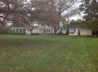 128 Old Dundee Rd, Barrington, IL 60010