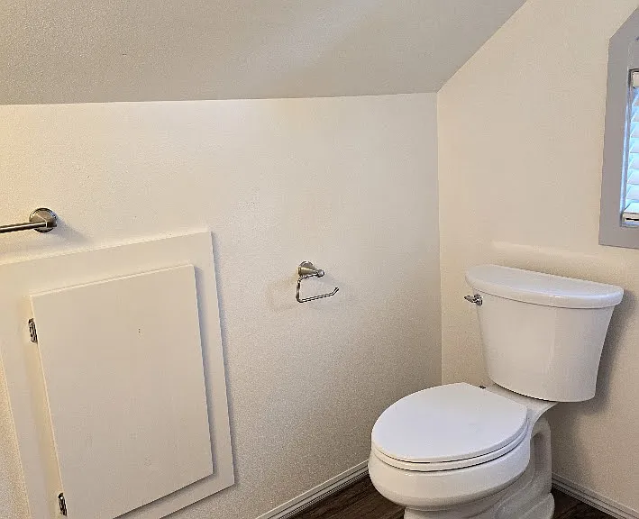 449 SW Elmwood Ave — Photo 5