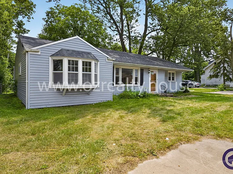 3226 N McCord Rd — Photo 2