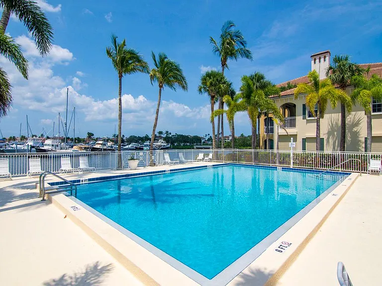 5250 E Harbor Village Dr #102 — Photo 30