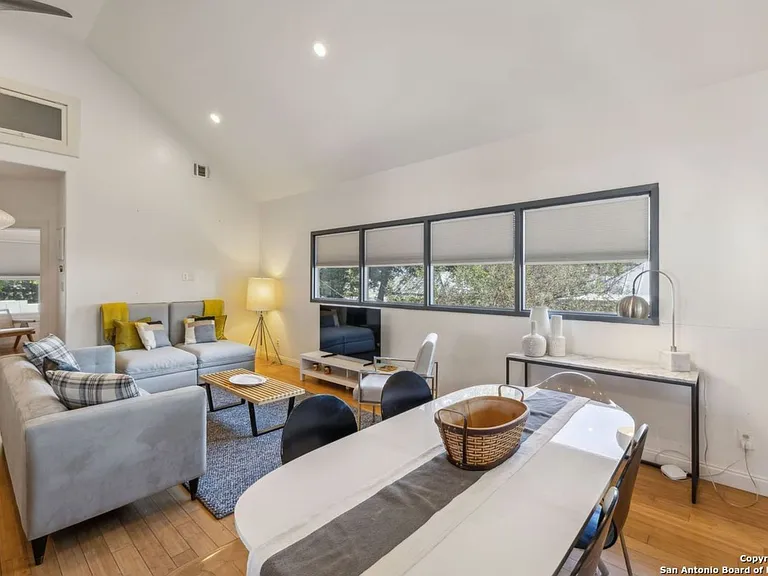 227 Claudia St #3 — Photo 4