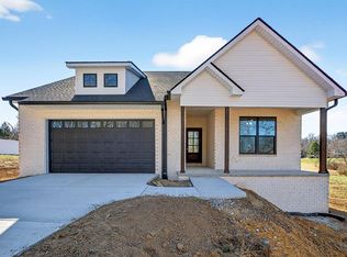 1910 Herbert Garrett Rd, Cookeville, TN 38506