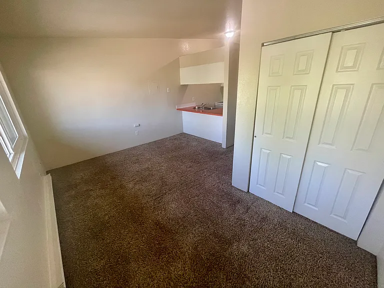 1325 E 27th Ave #1 — Photo 6