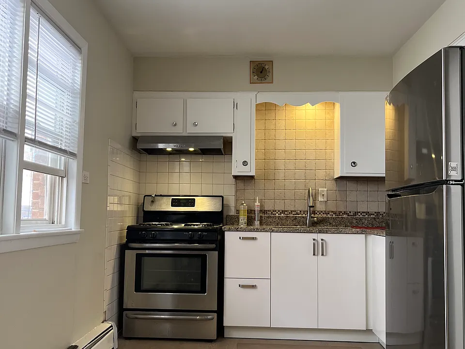3739 W Wilson Ave #2B