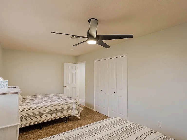 2312 Warbler Ln — Photo 24