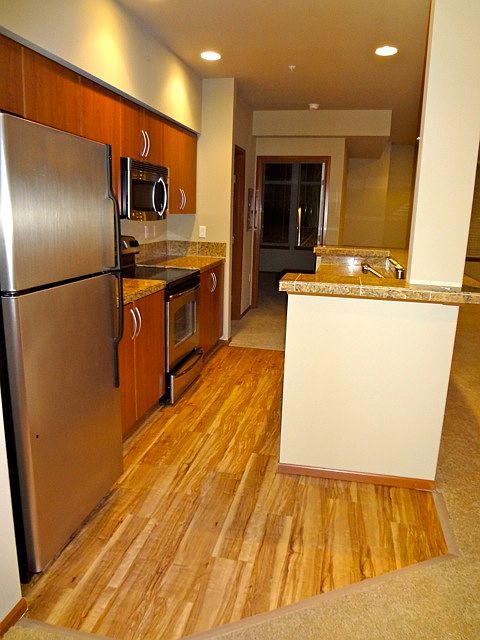 1st image of 1 St Helens Ave APT 402