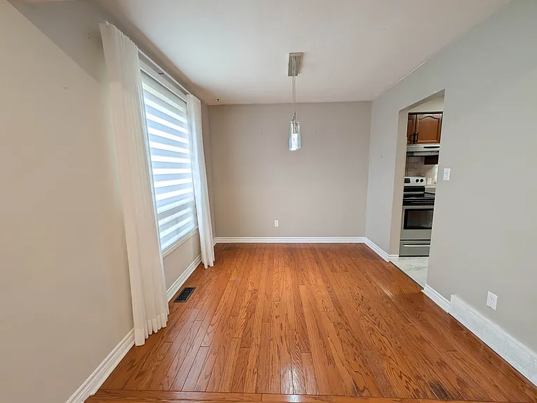 5810 Vine St #1 — Photo 6