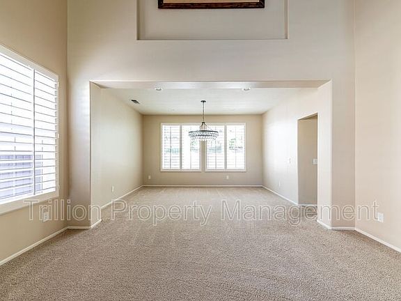 4th image of 24320 Brilliante Dr