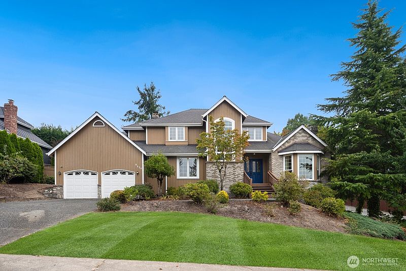 2nd image of 8424 127th Avenue SE