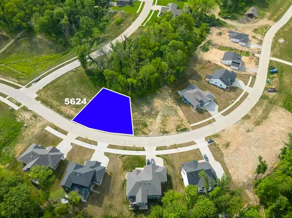 5624 Seminole Valley Trl NE, Cedar Rapids, IA 52411