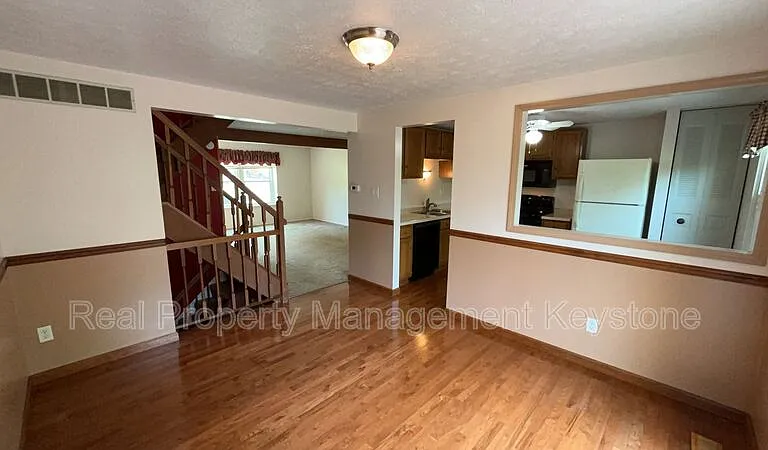 176 W Russets Cir — Photo 6