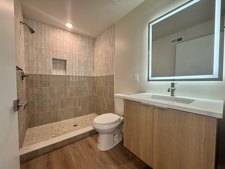 5222-24 Chester Ave #13 — Photo 15